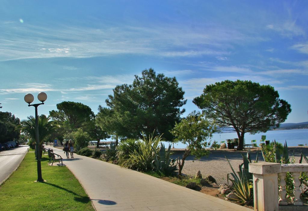 Crikvenica Right On The Beach Exteriör bild