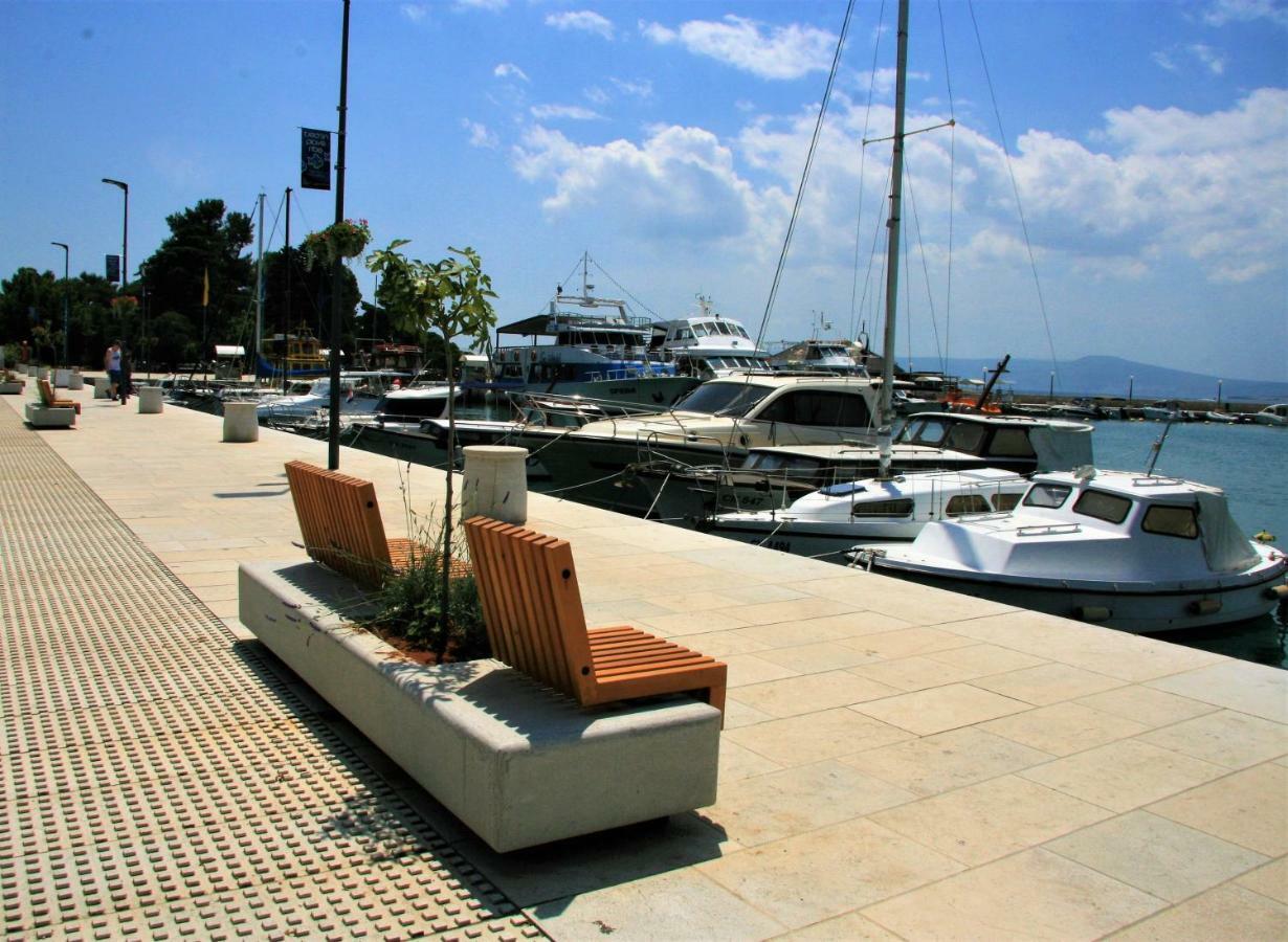 Crikvenica Right On The Beach Exteriör bild