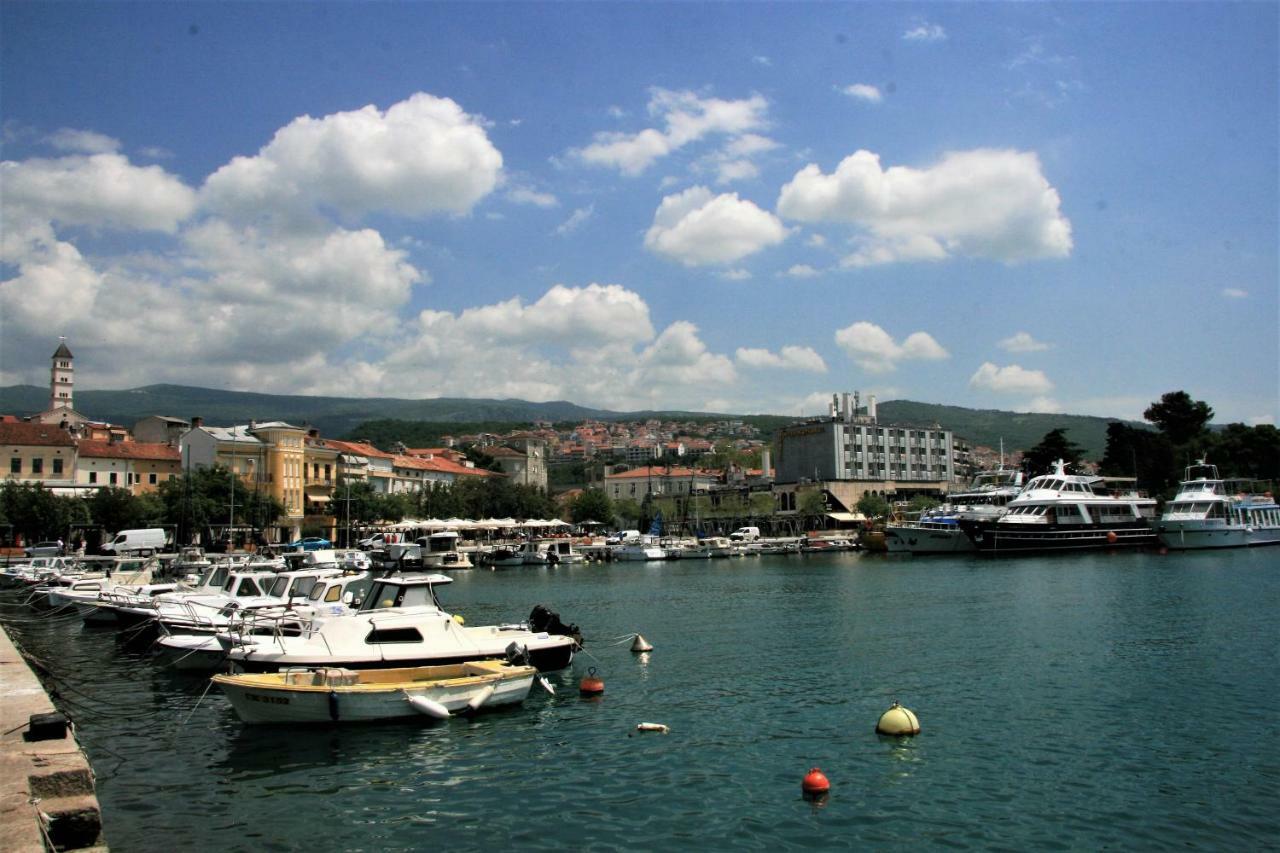 Crikvenica Right On The Beach Exteriör bild